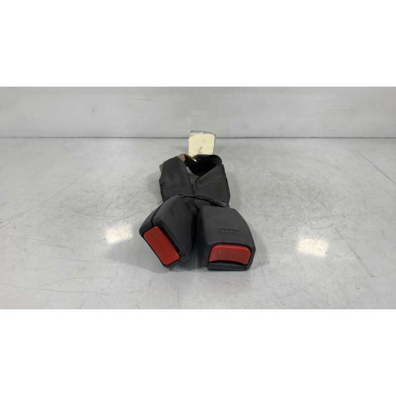 Attache ceinture arriere gauche HYUNDAI ELANTRA 1 Photo n°1