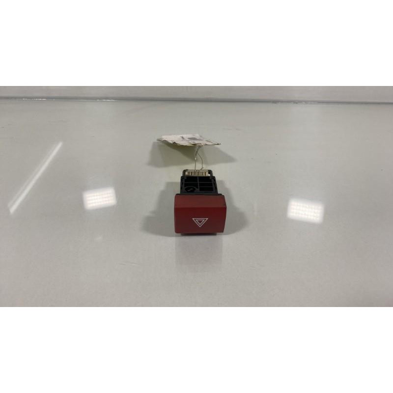 Bouton de warning HYUNDAI ELANTRA 1 Photo n°2