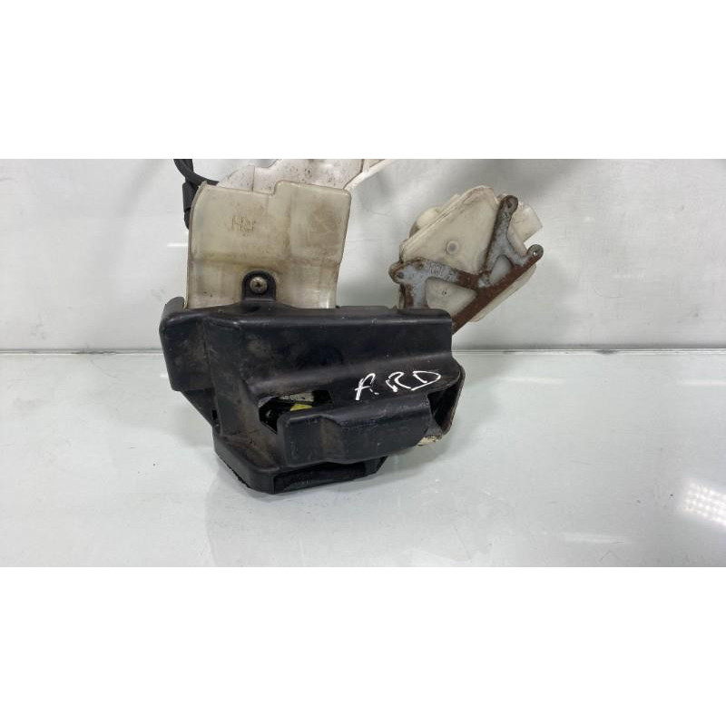 Serrure arriere droit HYUNDAI ELANTRA 1 Photo n°1