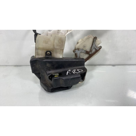 Serrure arriere droit HYUNDAI ELANTRA 1 Photo n°1