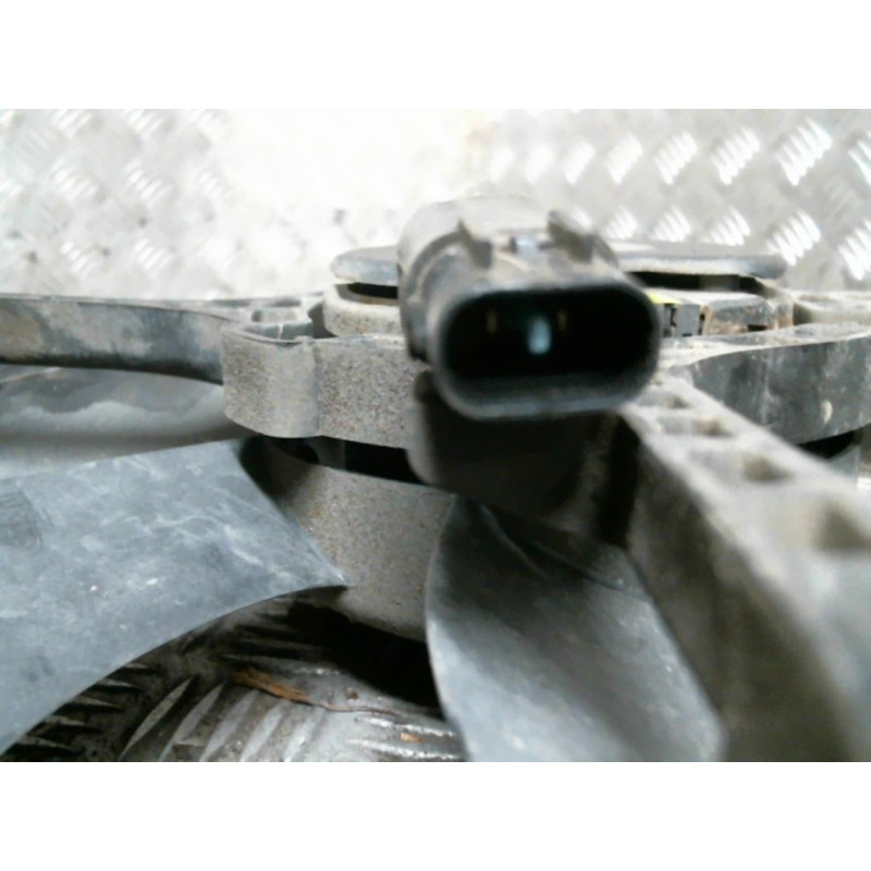 Moto ventilateur radiateur HYUNDAI ELANTRA 1 Photo n°3