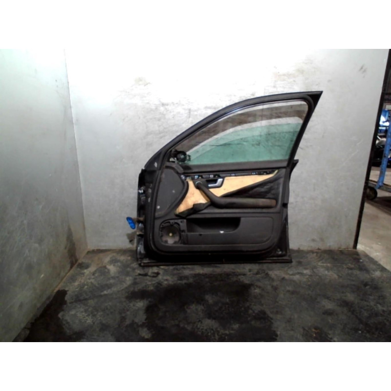 Porte avant droit AUDI A4 2 Photo n°1