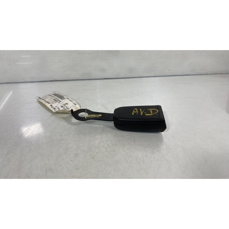 Attache ceinture avant droit SUZUKI BALENO 1 Photo n°3