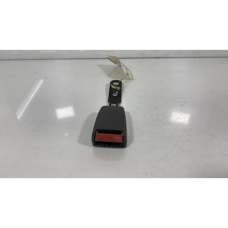 Attache ceinture avant droit VOLVO V 40 1 Photo n°2