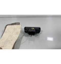 Bouton de warning FORD MONDEO 3 Photo n°1