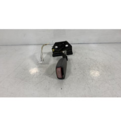 Attache ceinture arriere gauche VOLVO V 40 1