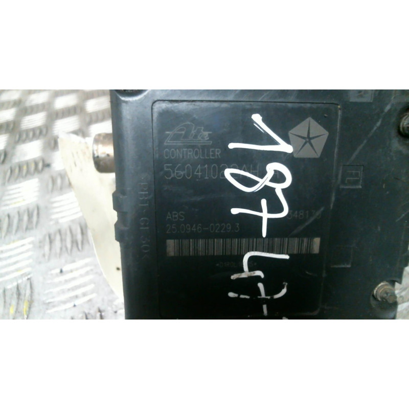Bloc ABS (freins anti-blocage) JEEP GRAND CHEROKEE 1 Photo n°2