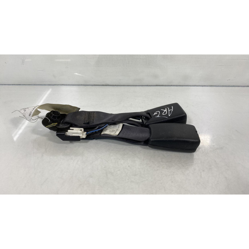 Attache ceinture arriere gauche MAZDA 6 1 Photo n°2