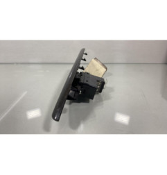 Interrupteur de leve vitre avant droit MAZDA 6 1
