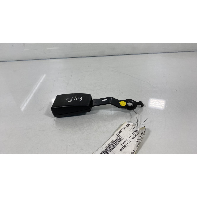 Attache ceinture avant droit CITROEN NEMO Photo n°2