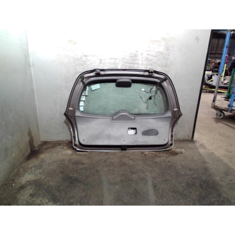 Malle/Hayon arriere HYUNDAI LANTRA 2 Photo n°1