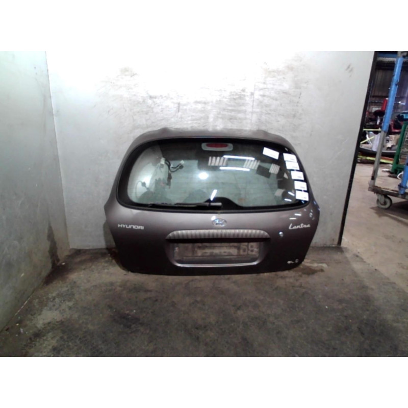 Malle/Hayon arriere HYUNDAI LANTRA 2 Photo n°2