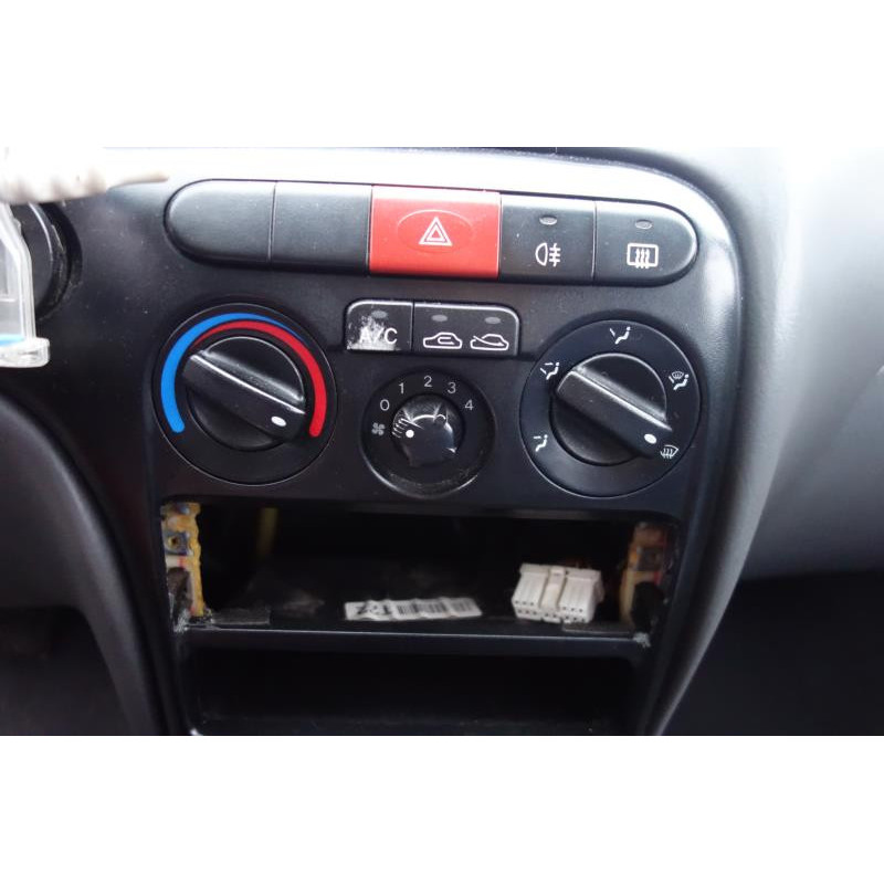 Boitier air bag HYUNDAI LANTRA 2 Photo n°9