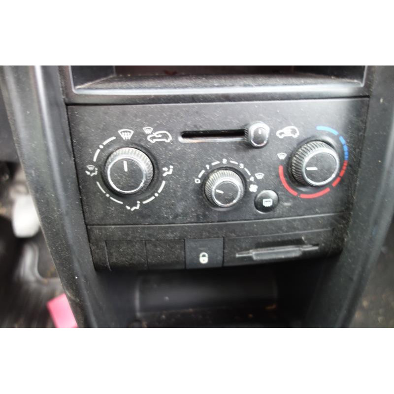 Commande chauffage PEUGEOT 207 Photo n°4