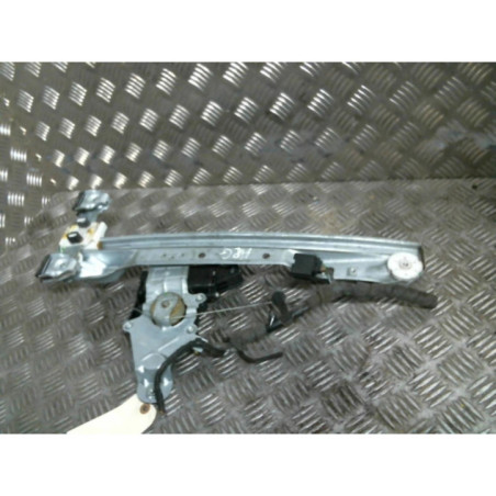 Leve vitre electrique arriere gauche OPEL MERIVA B Photo n°1