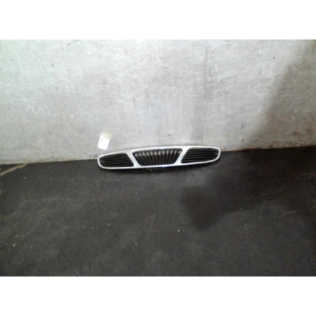 Calandre DAEWOO NUBIRA 1 Photo n°1