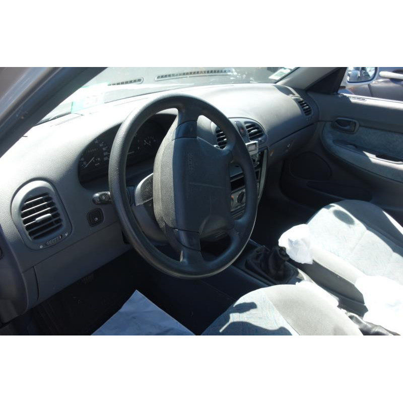 Calandre DAEWOO NUBIRA 1 Photo n°5