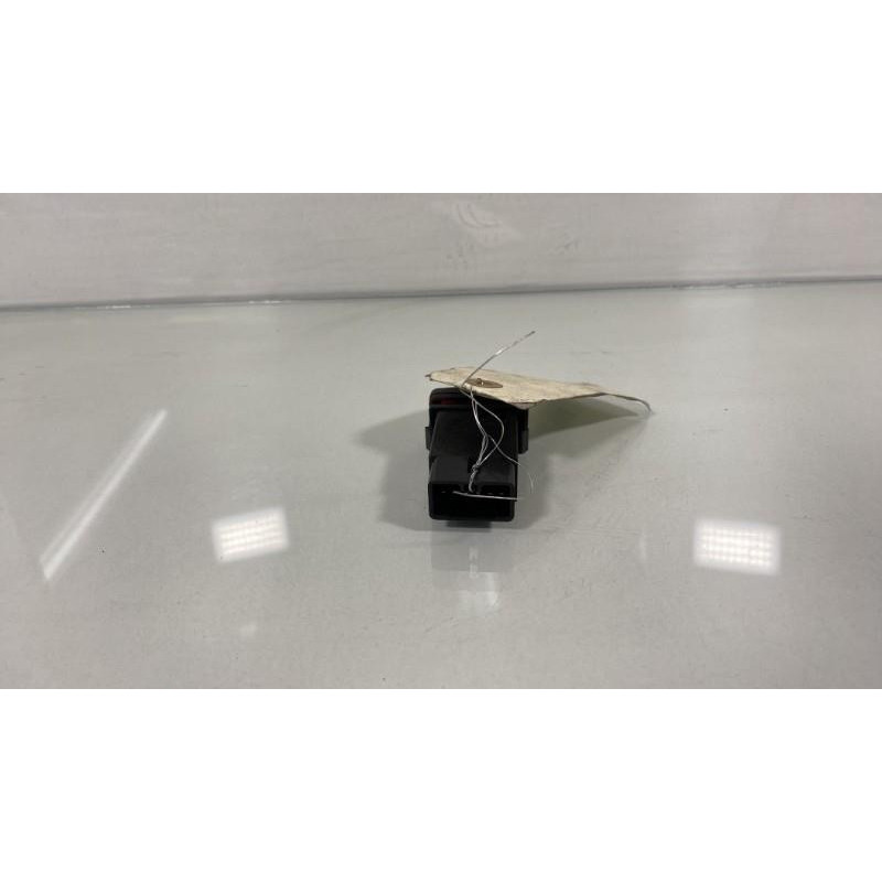 Bouton de warning HYUNDAI SONATA 5 Photo n°3
