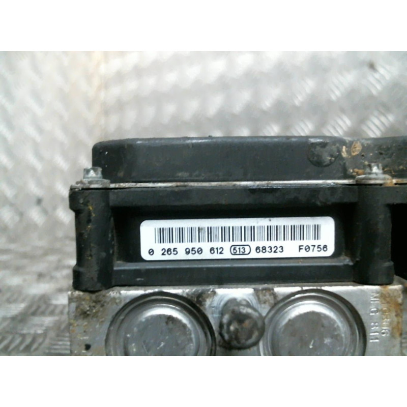 Bloc ABS (freins anti-blocage) HYUNDAI SONATA 5 Photo n°2