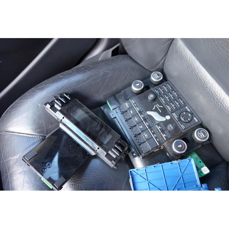 Boitier air bag VOLVO S 80 2 Photo n°11