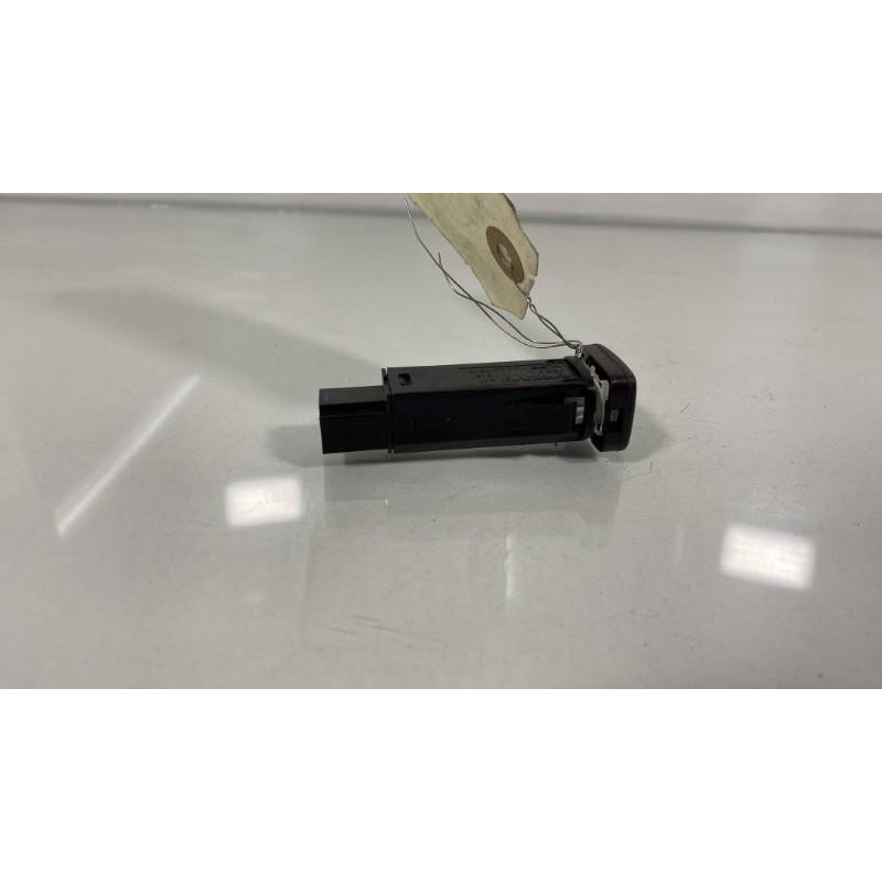Bouton de warning VOLVO S 80 2 Photo n°3