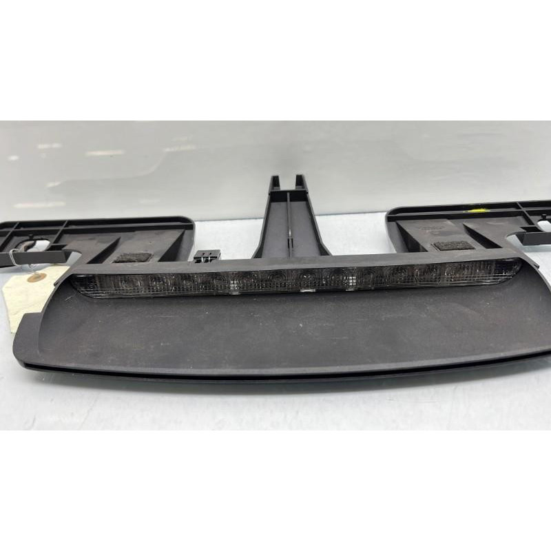 Feu arriere stop central VOLVO S 80 2 Photo n°2