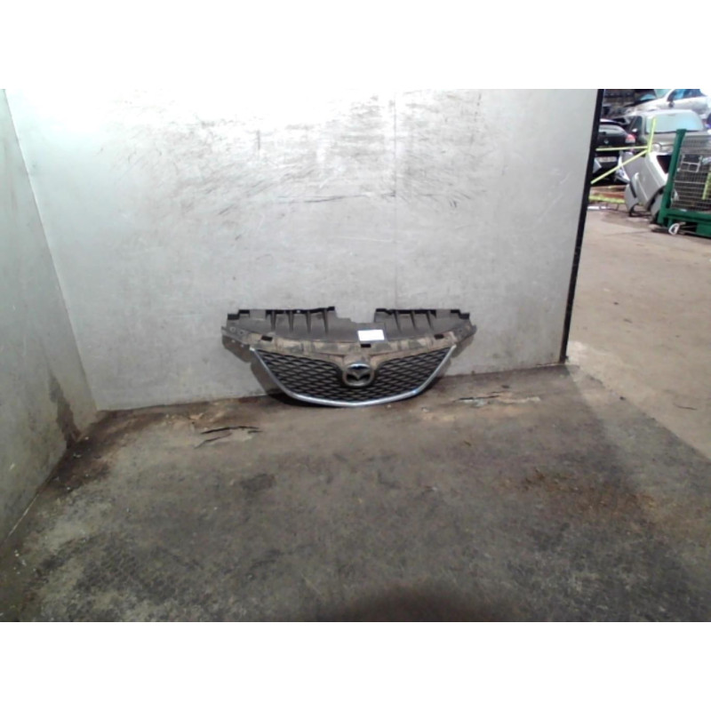 Calandre MAZDA MPV 2 Photo n°1