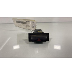 Bouton de warning MAZDA MPV 2