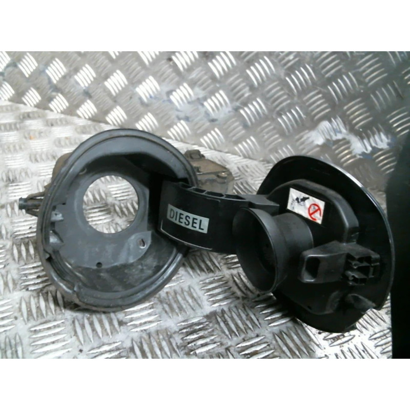 Trappe d'essence RENAULT MEGANE 3 Photo n°2