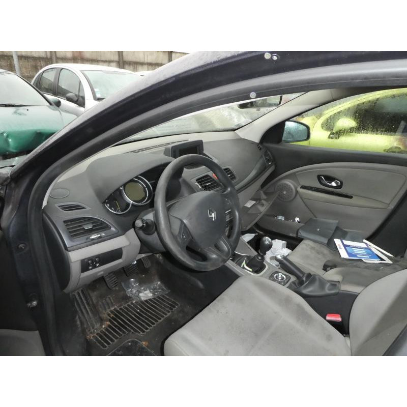 Trappe d'essence RENAULT MEGANE 3 Photo n°11