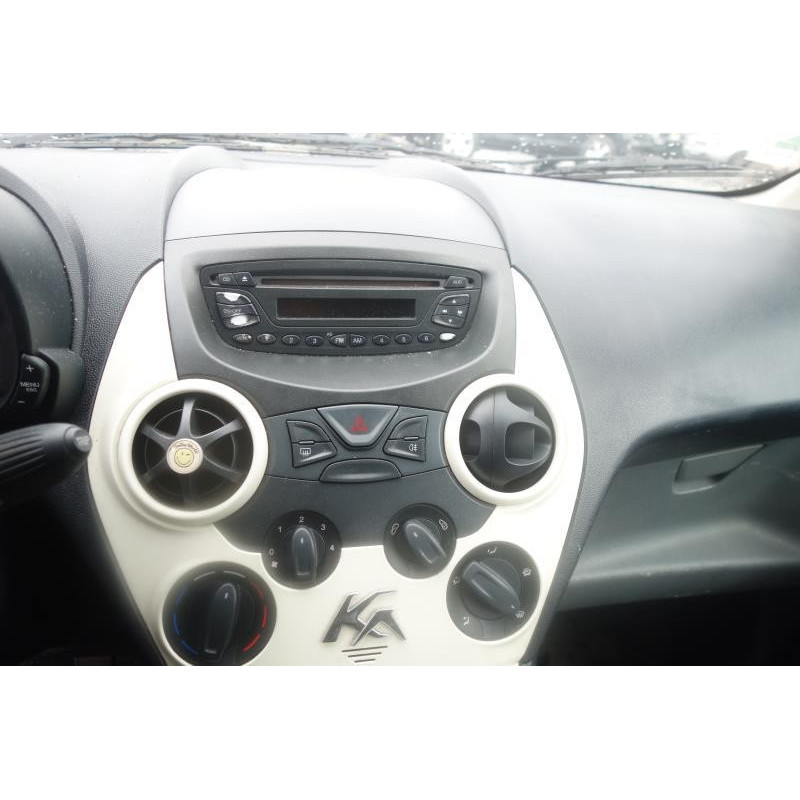 Vase de lave glace FORD KA Photo n°7