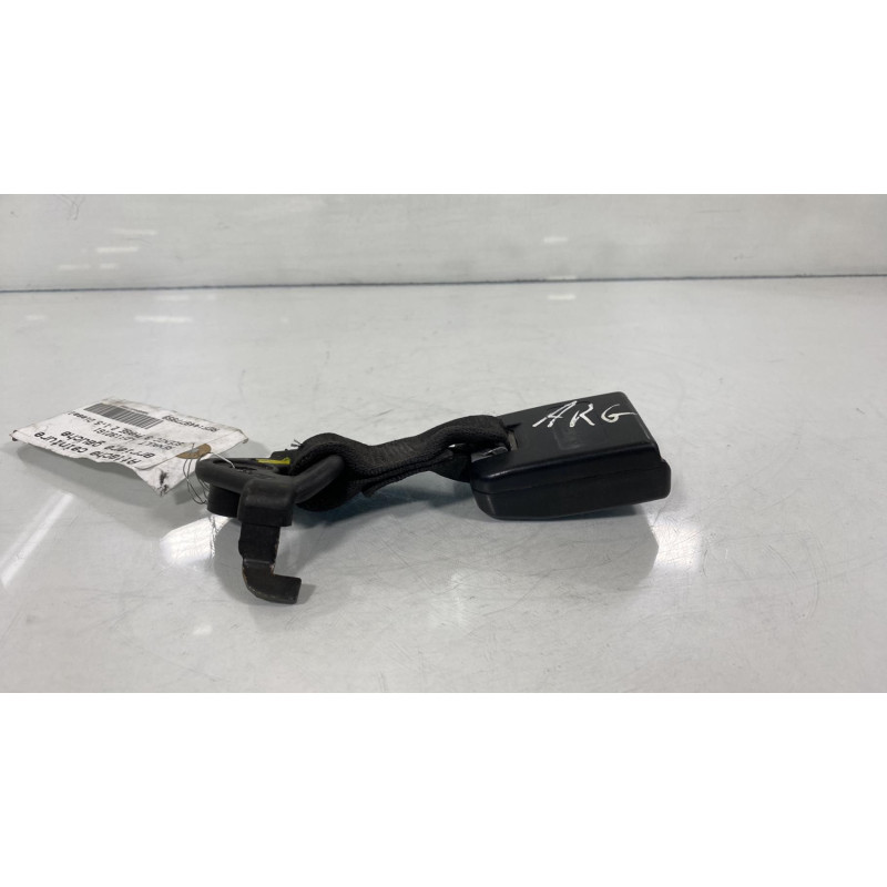 Attache ceinture arriere gauche RENAULT SCENIC 3 Photo n°1