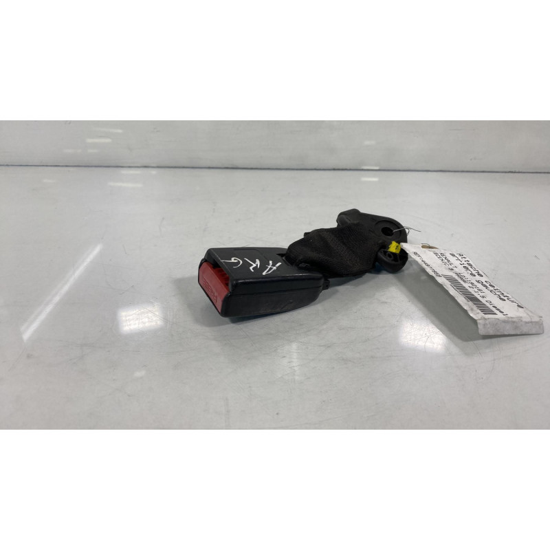 Attache ceinture arriere gauche RENAULT SCENIC 3 Photo n°2