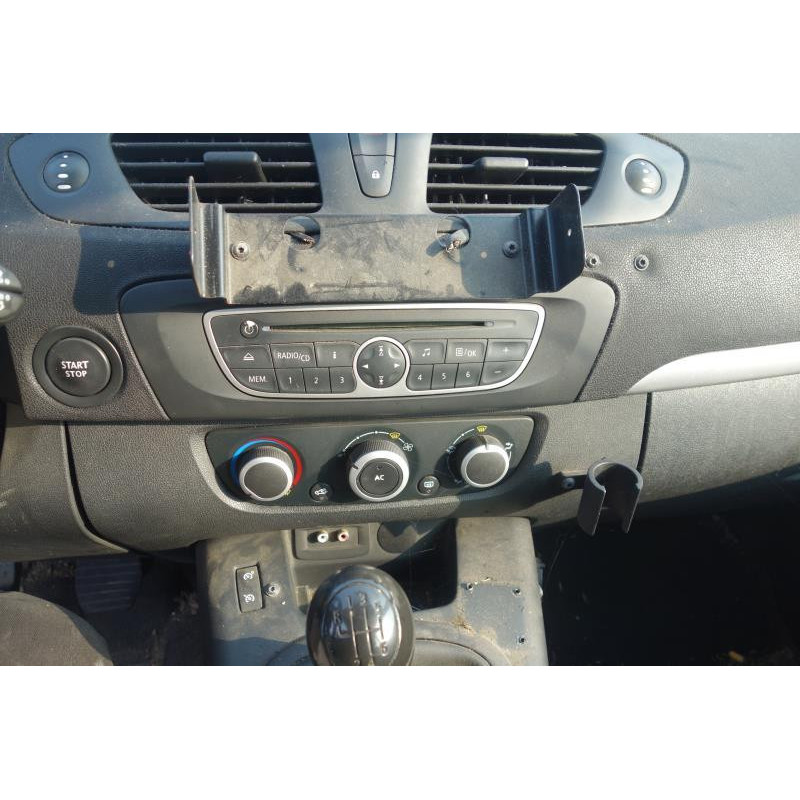 Ceinture arriere centrale RENAULT SCENIC 3 Photo n°8