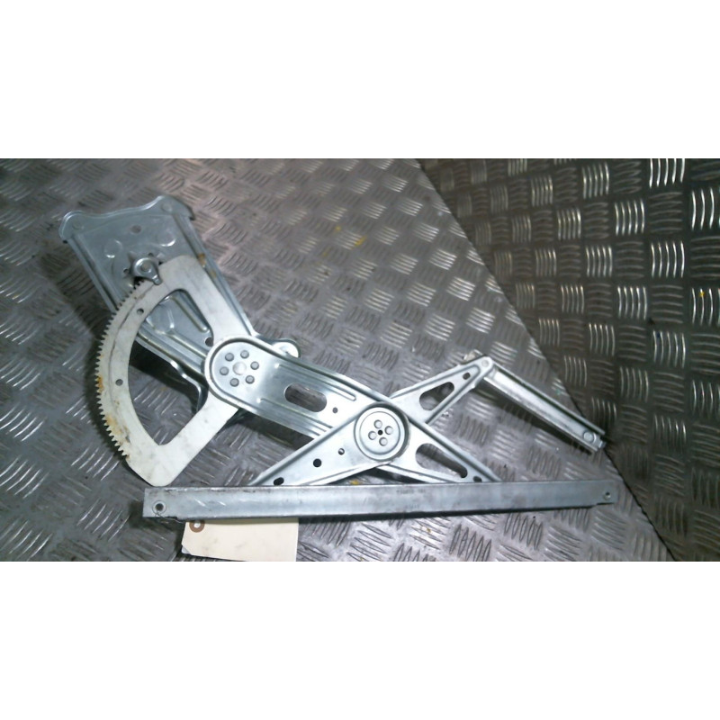Leve vitre mecanique arriere droit RENAULT SCENIC 3 Photo n°2