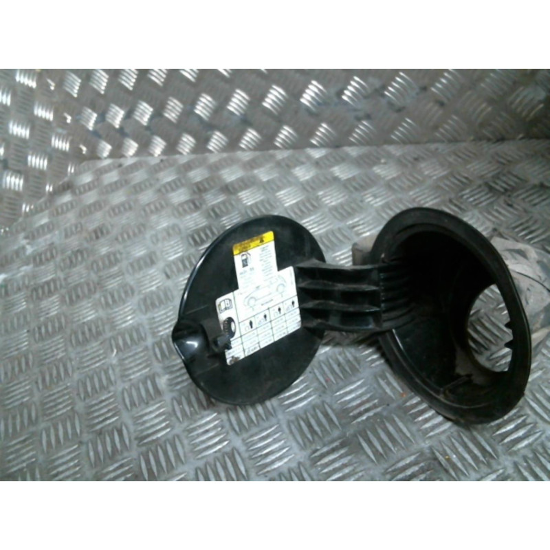 Trappe d'essence FORD KA 1 Photo n°1
