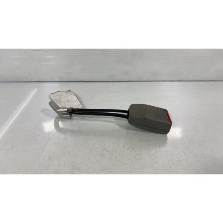Attache ceinture arriere gauche VOLKSWAGEN NEW BEETLE 1 Photo n°1