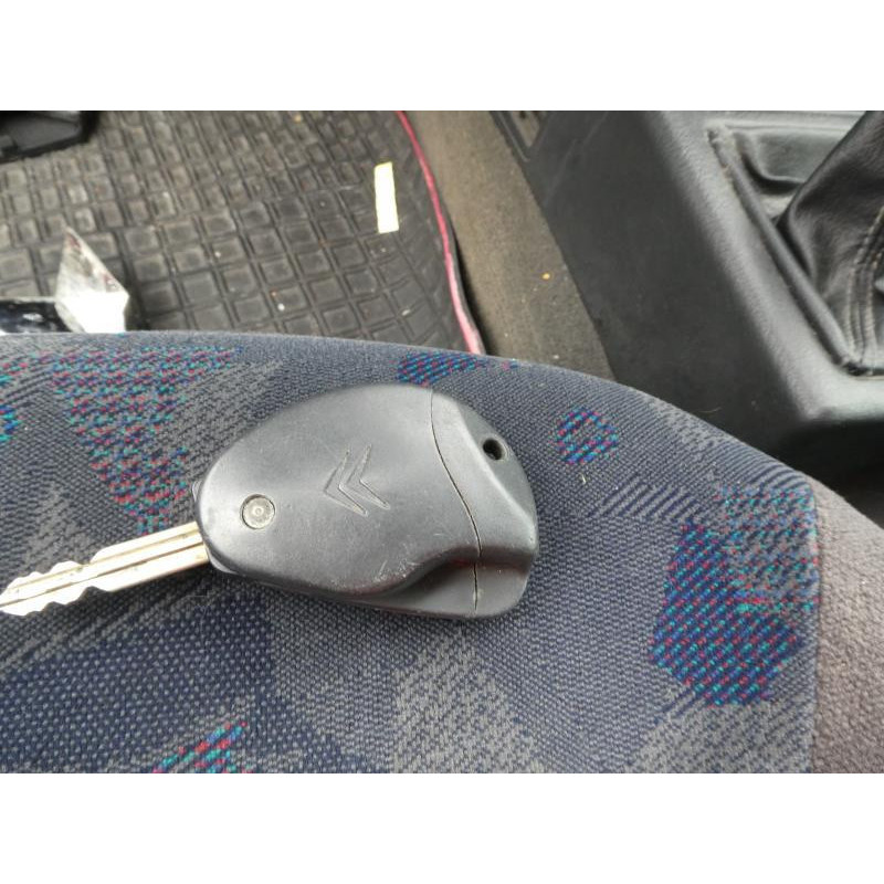 Serrure arriere droit CITROEN XANTIA Photo n°10