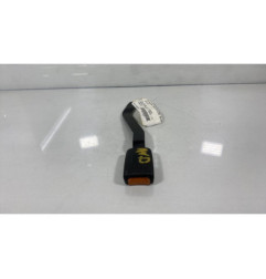 Attache ceinture avant droit VOLKSWAGEN PASSAT 3
