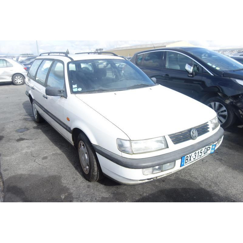 Ceinture arriere droit VOLKSWAGEN PASSAT 3 Photo n°4