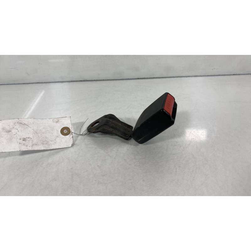 Attache ceinture arriere gauche CITROEN C8 Photo n°3