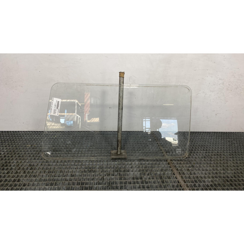 Custode arriere gauche VOLKSWAGEN TRANSPORTER 4 Photo n°1