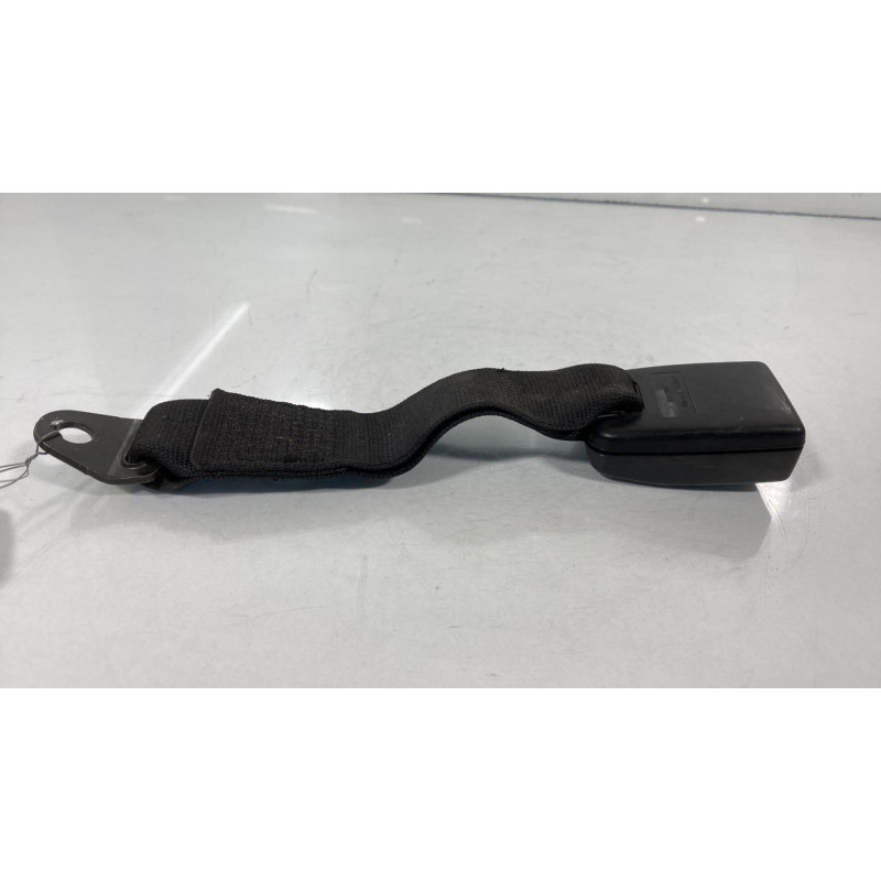 Attache ceinture arriere gauche OPEL AGILA A Photo n°1