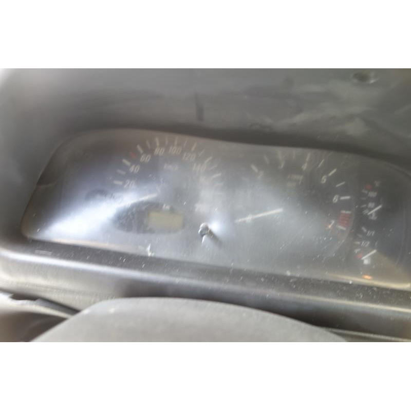 Vase de lave glace OPEL AGILA A Photo n°9