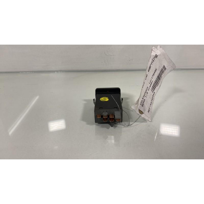 Bouton de warning VOLKSWAGEN BORA Photo n°1