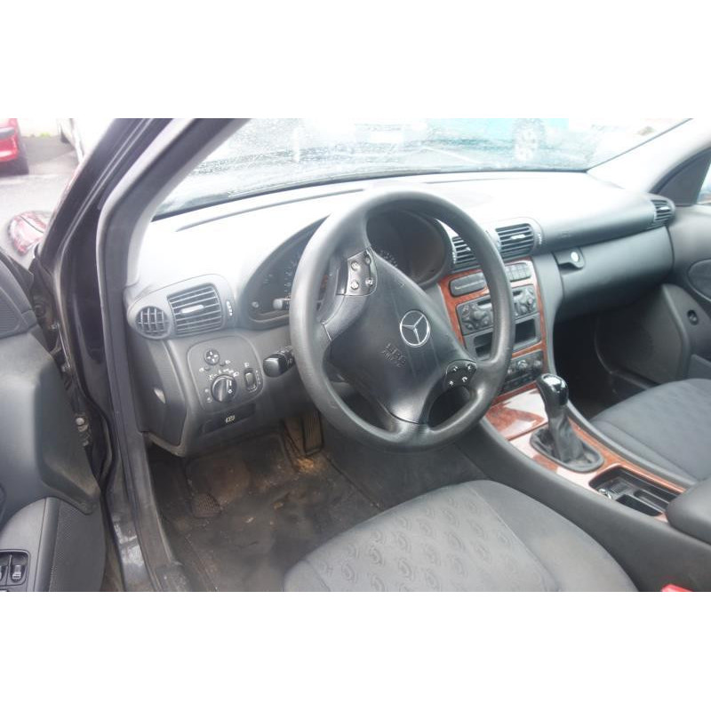 Trappe d'essence MERCEDES CLASSE C 203 Photo n°5