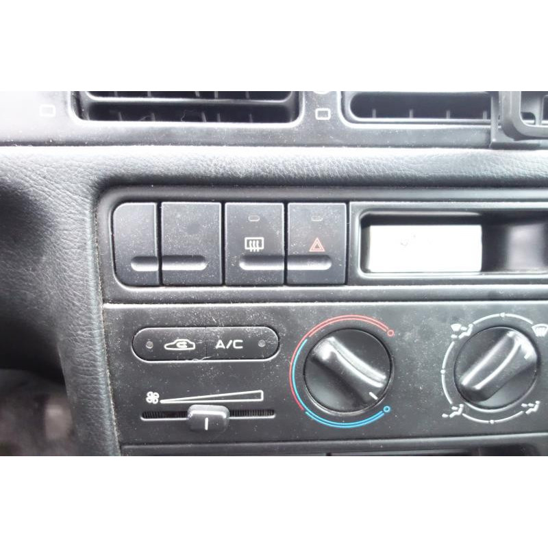Boitier air bag PEUGEOT 406 Photo n°9