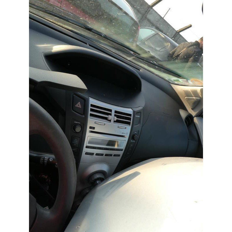 Bloc ABS (freins anti-blocage) TOYOTA YARIS 2 Photo n°7