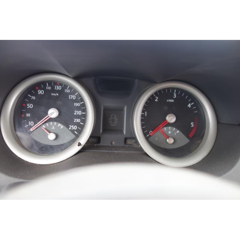 Capot RENAULT MEGANE 2 Photo n°5