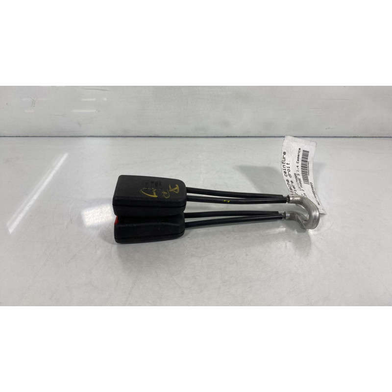 Attache ceinture arriere droit SEAT IBIZA 2 Photo n°1